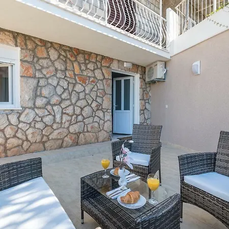 S & V Deluxe Apartments Dubrovnik Exterior photo